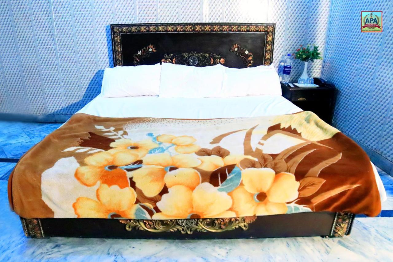 Royal Inn Guest House Lahore Esterno foto
