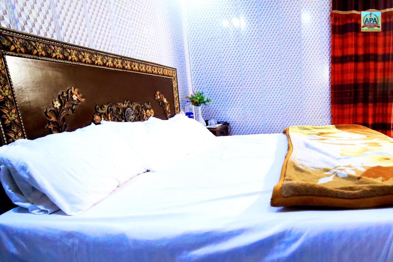 Royal Inn Guest House Lahore Esterno foto